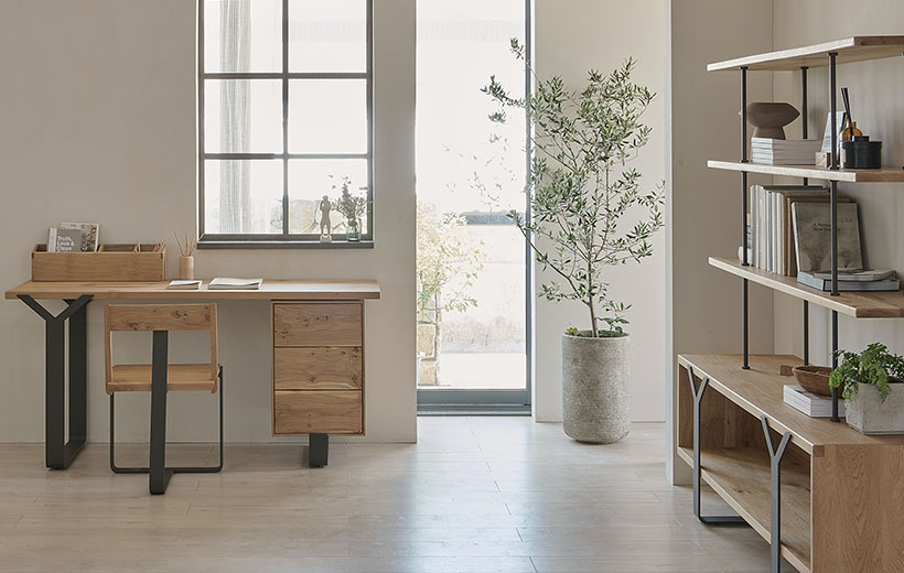 DAaZ·R2 Writing desk